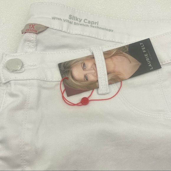 1X Laurie Felt Regular Colored Silky Denim Capri Pull On Jeans White Plus - Picture 14 of 15